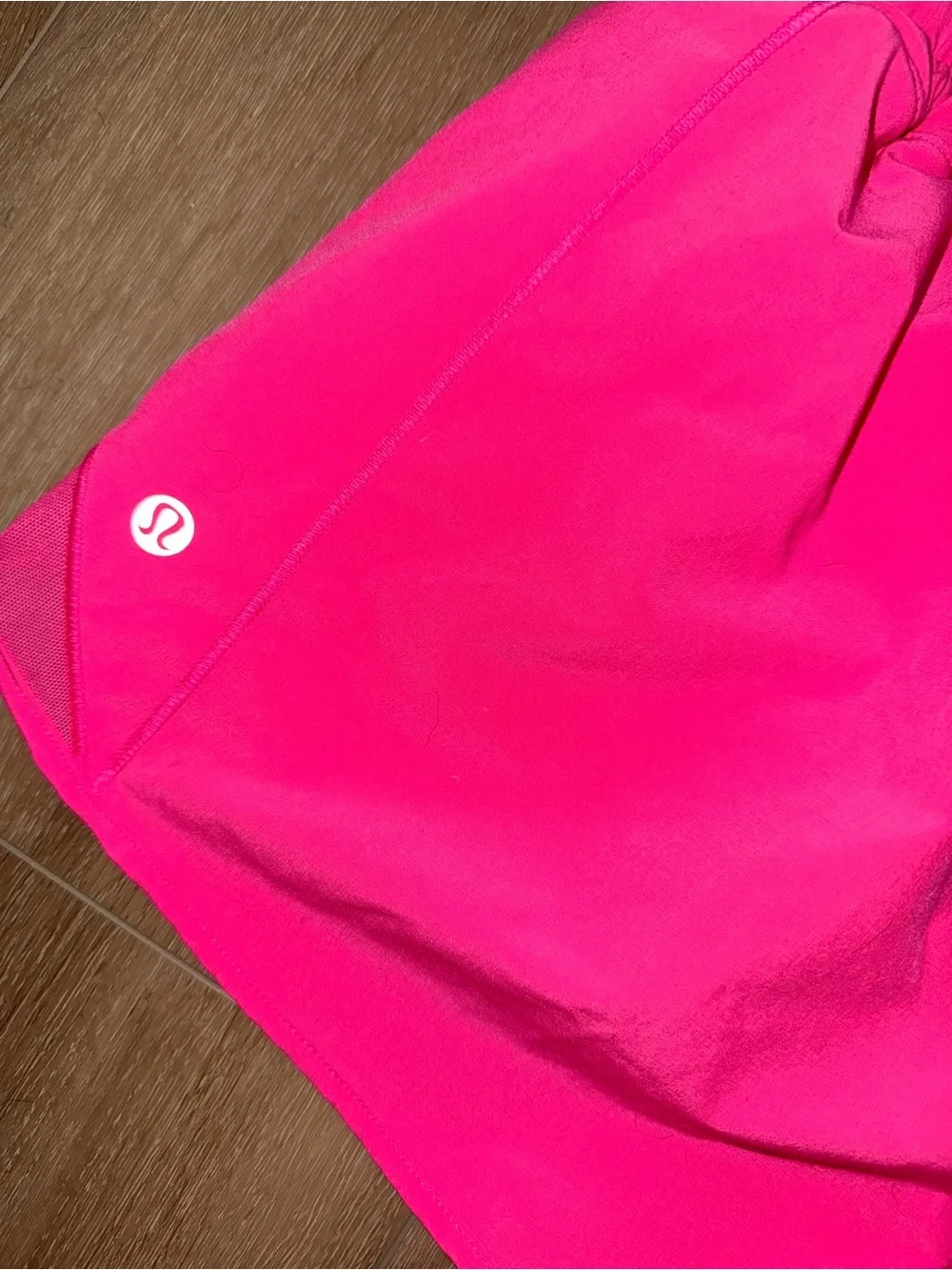 Lululemon Neon Sonic Pink Hotty Hot Shorts size 4 Tall EUC RARE